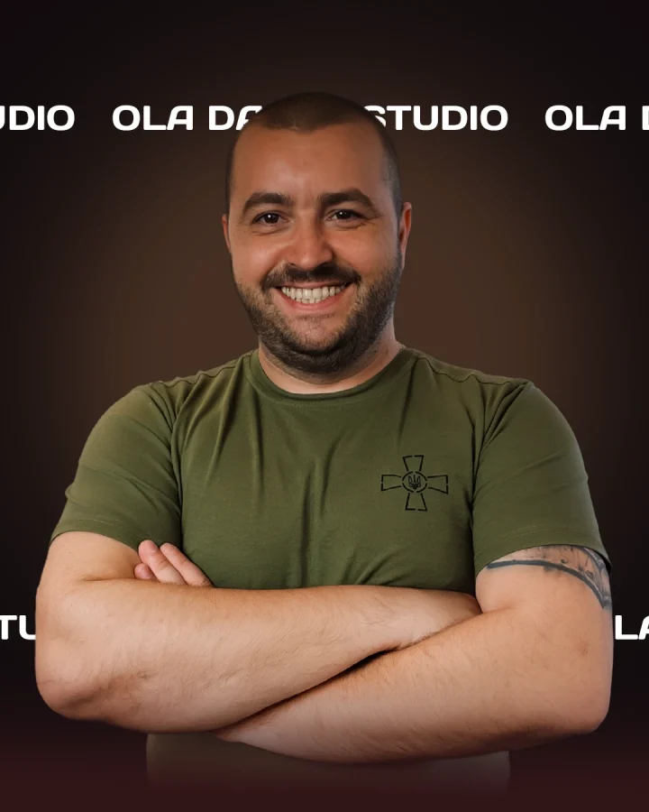 Викладач бачати Олександр Манченко в Ola Dance Studio